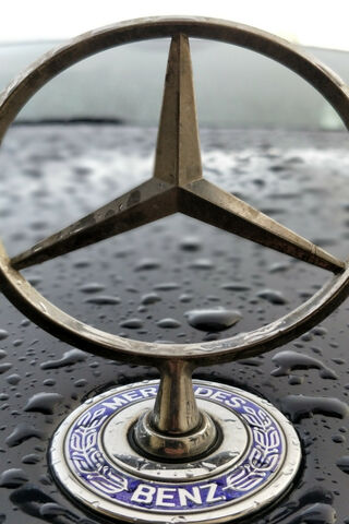 Elegance on Wheels: The Iconic Mercedes C-Class