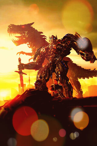 Transformers Unite: The Rise of Optimus and Grimlock 🌅⚔️