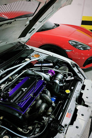 Power Unleashed: The Heart of the Porsche GT4 🚗💨