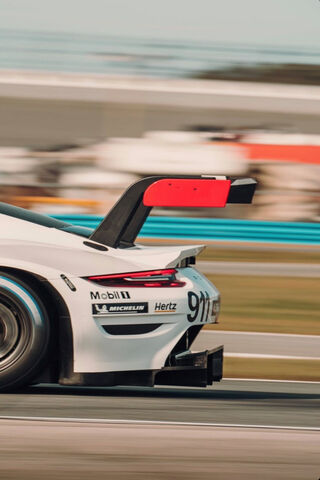 Porsche 911 RSR: The Ultimate Racing Machine 🏁