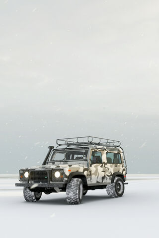 Conquer the Elements: Range Rover Defender in Action! 🚙❄️