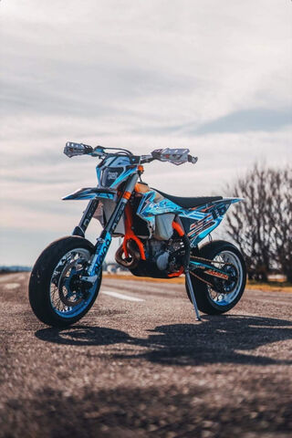 SMCR: The Ultimate Supermoto Experience 🏍️✨