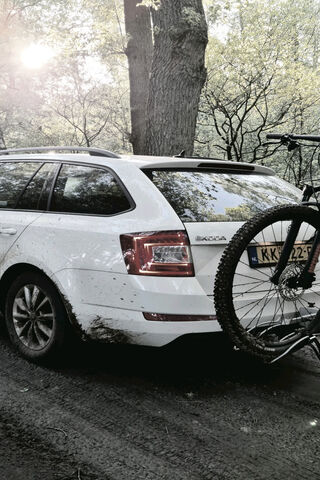 Adventure Awaits: The Skoda Octavia in Nature 🌲🚗