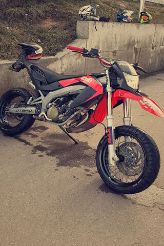 Supermoto