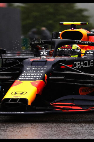 Sergio Pérez: Racing Through the Rain 🌧️🏎️