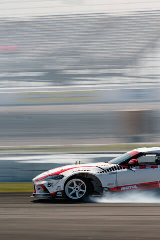 Unleashing Power: The 2020 Toyota Supra in Action! 🚗💨