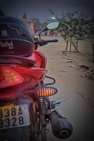 Riding the Apache 160 2V: A Journey Awaits! 🏍️✨