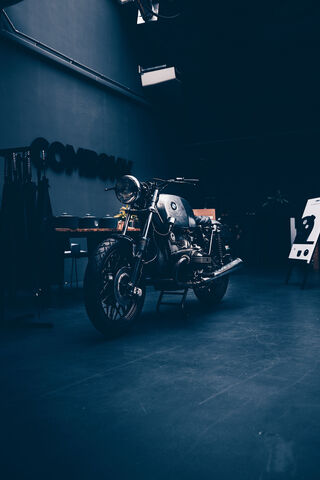 Urban Cruiser: The Art of Two Wheels 🏍️✨