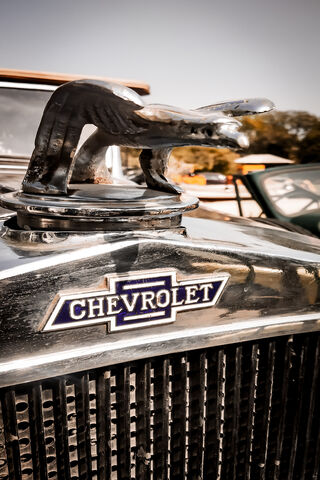 Classic Chevrolet Elegance: A Timeless Icon 🚗✨