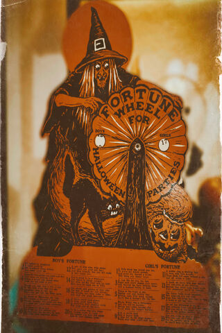 Spooky Spins: The Halloween Fortune Wheel 🎃🔮