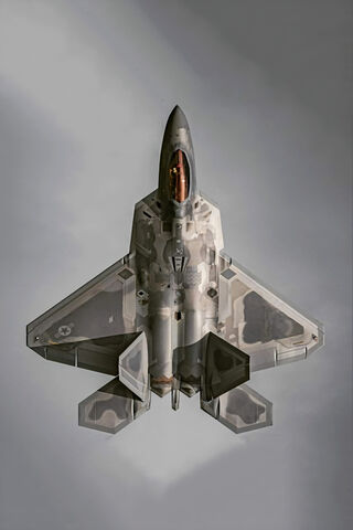 F-22 Raptor: The Sky's Stealthy Predator 🦅✈️