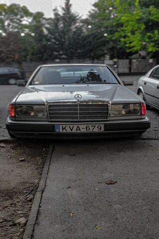 Mercedes W124