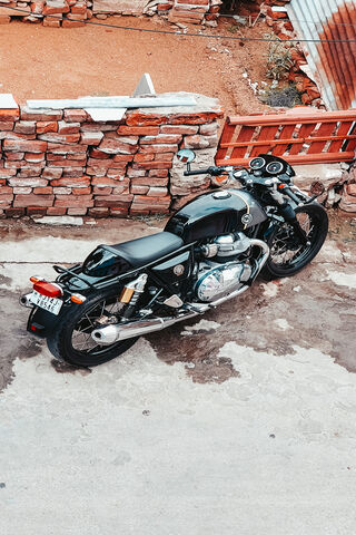 Classic Ride: The Timeless Motorcycle 🏍️✨