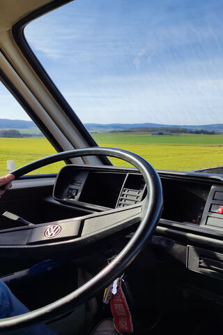 Journey Through the Old Drive 🚐🌾