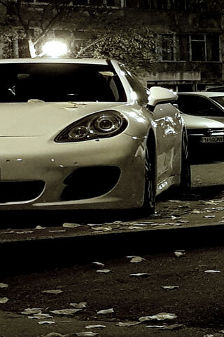 Elegance on Wheels: The Porsche Panamera