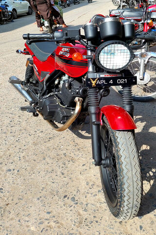 Royal Enfield: The Classic Ride of Freedom 🏍️✨