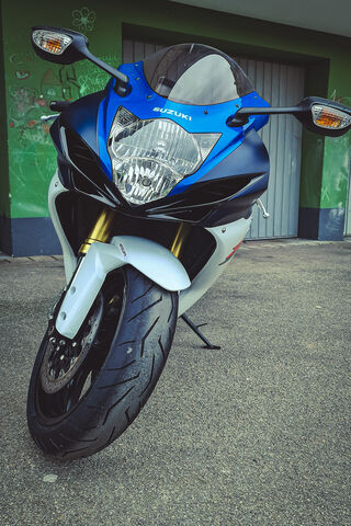 The Thrill of the Suzuki GSX-R 🏍️💨