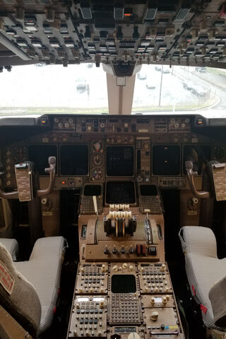 Inside the Iconic 747 Cockpit: A Pilot's Paradise ✈️