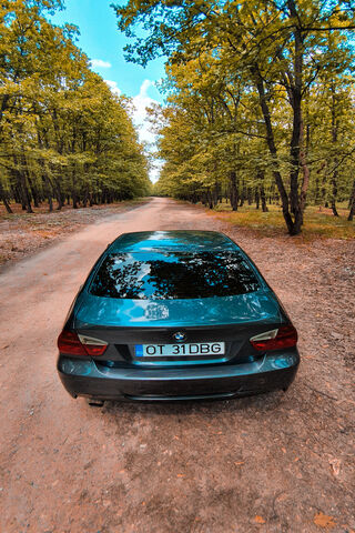 Cruising in Style: The BMW E90 Adventure 🚗✨