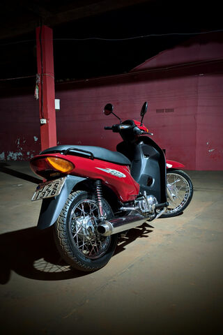 Biz C100: The Urban Commuter’s Dream 🏍️✨