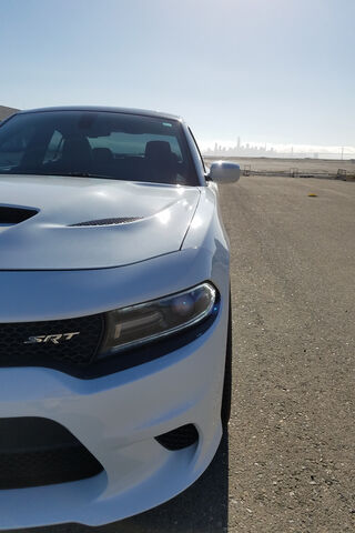 Unleashing the Hellcat: A Powerhouse on the Runway 🏎️💨