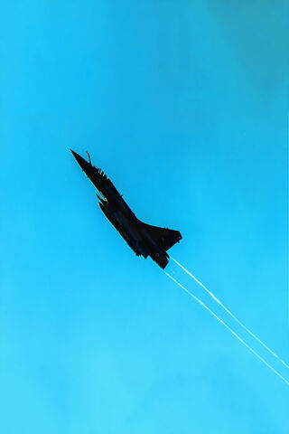 Soaring High: The Mirage 2000 in Action ✈️✨