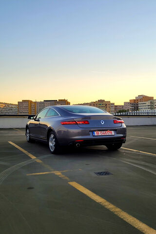 Elegance on Wheels: The Renault Laguna Coupe