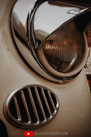 Vocho: The Classic Beetle Charm 🚗✨