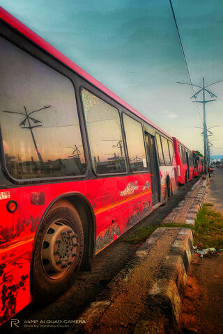 City on Wheels: The Red Bus Line 🚍🌆