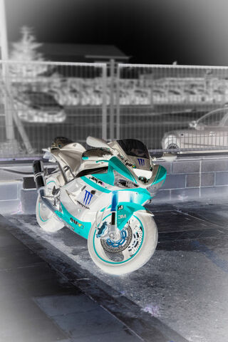 Zx6r Bicolor: A Bold Ride in Contrast 🏍️✨
