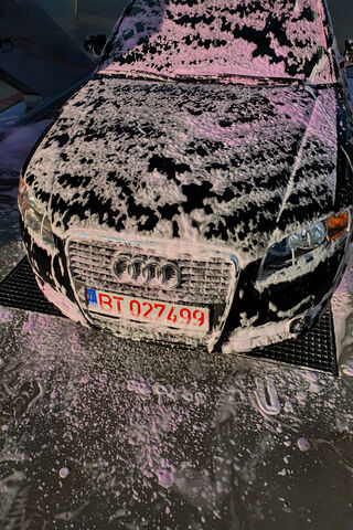 Shining Bright: The Audi A4 B7 Gets a Spa Day! 🚗✨