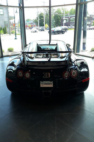 The Pinnacle of Speed: Bugatti Veyron