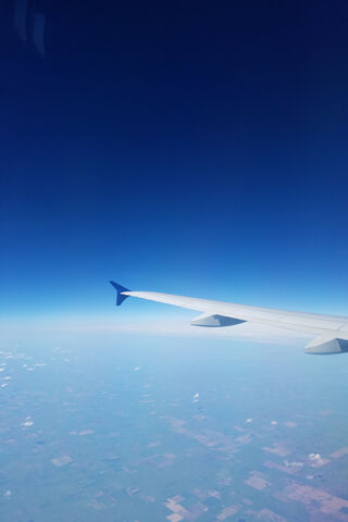 Endless Horizons: A Journey Through Blue Skies 🌤️✈️