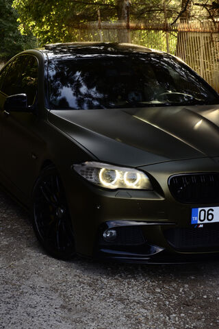 The Bold BMW F10: A Masterpiece of Performance and Style 🚗✨