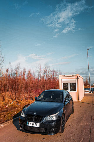 The Bold BMW E60: A Masterpiece of Engineering 🚗✨