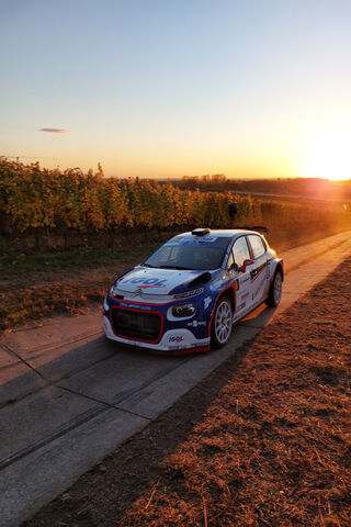 Citroën: Racing Through the Vineyards 🚗🌅