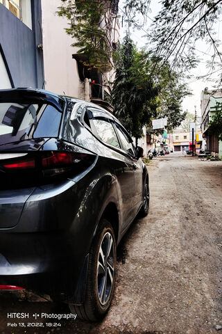 Sleek and Stylish: The Tata Altroz in Action 🚗✨