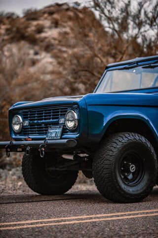 Classic Adventure: The Ford Bronco Legacy 🚙✨