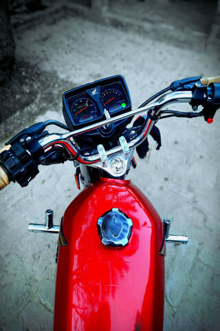Riding the Honda 125SE: A Classic Journey Awaits! 🏍️✨