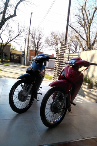 Two Wheels of Freedom: Honda Biz and Honda Wave 🚴 ✨