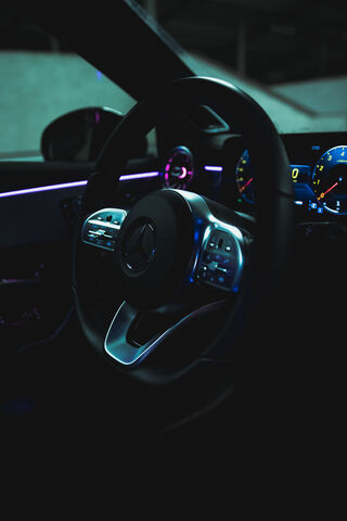 Luxury in Motion: The Mercedes Steering Experience