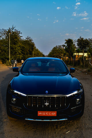 Maserati Levante: The Luxury SUV That Commands Attention 🚗✨