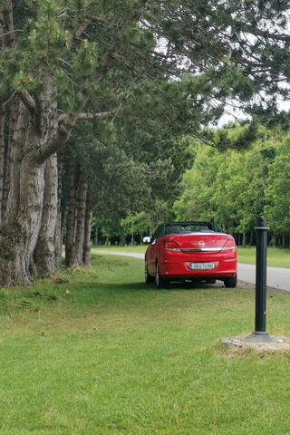Opel Astra: A Scenic Escape 🚗🌳