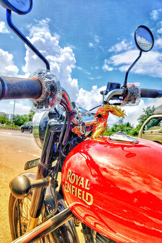 Ride the Legend: Royal Enfield Bullet