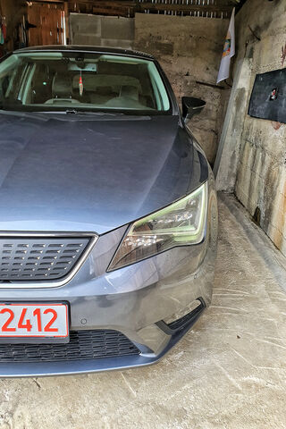 The Sleek SEAT León: A Stylish Ride 🚗✨