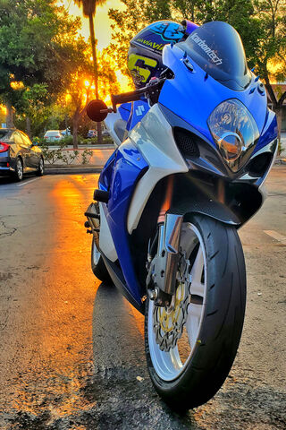 Sunset Ride: The Suzuki GSX-R in All Its Glory 🌅🏍️