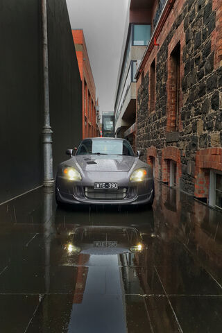 S2000: A Rainy Day Beauty