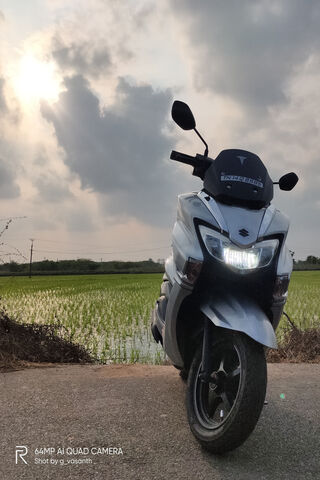 Suzuki Burgman: The Urban Explorer 🏍️✨