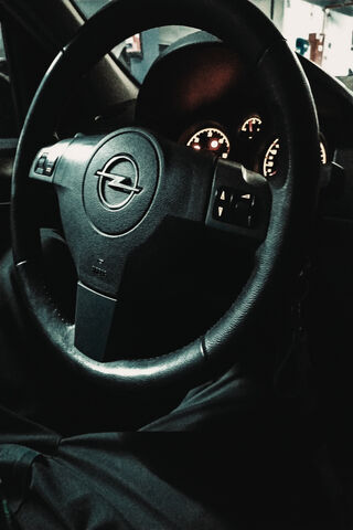 Inside the Opel Volante: A Driver's Perspective 🚗✨