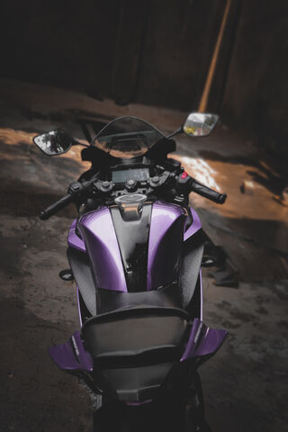 Yamaha R15 V3: The Ultimate Sportbike Experience! 🏍️💨